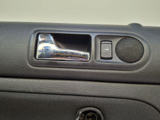 bontott VW GOLF IV Bal hátsó Ajtó Kárpit
