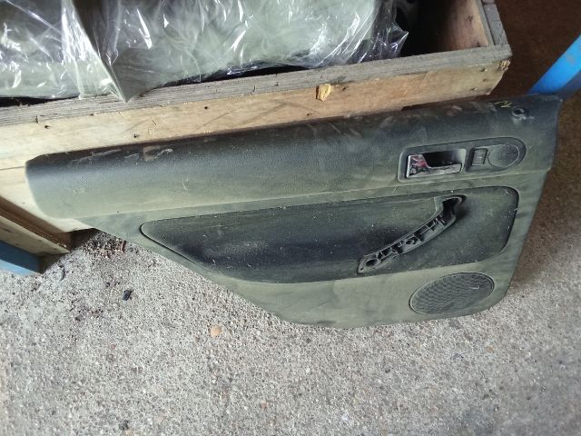 bontott VW GOLF IV Bal hátsó Ajtó Kárpit