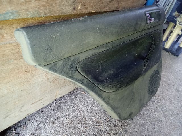 bontott VW GOLF IV Bal hátsó Ajtó Kárpit