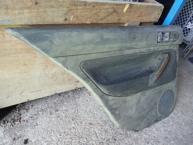 bontott VW GOLF IV Bal hátsó Ajtó Kárpit