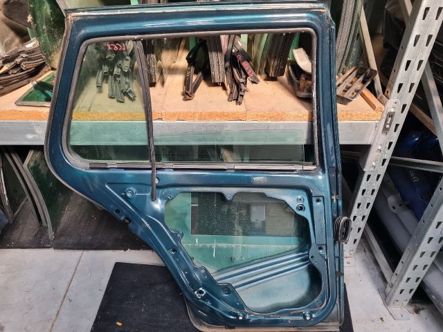 bontott VW GOLF IV Bal hátsó Ajtó (Részeivel)