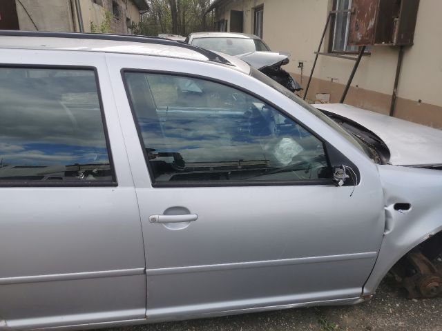 bontott VW GOLF IV Bal hátsó Ajtó (Részeivel)