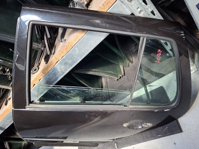 bontott VW GOLF IV Bal hátsó Ajtó (Üres lemez)