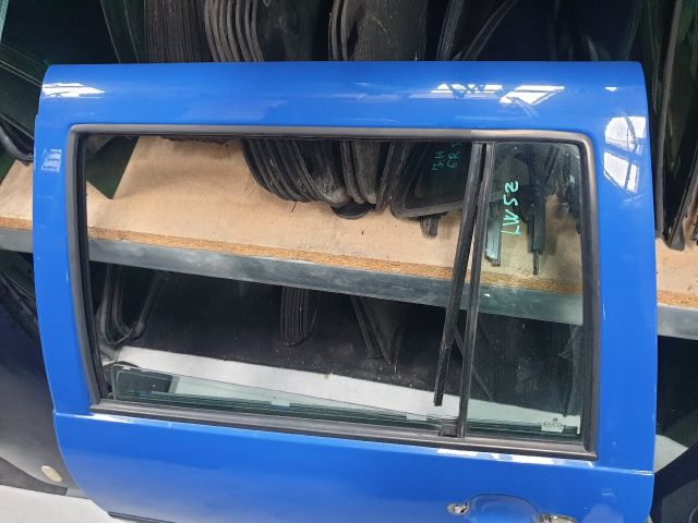 bontott VW GOLF IV Bal hátsó Ajtó (Üres lemez)