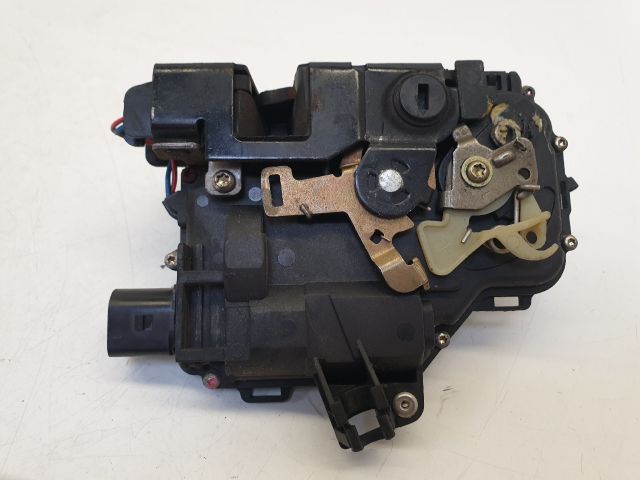 bontott VW GOLF IV Bal hátsó Ajtózár