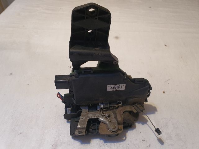 bontott VW GOLF IV Bal hátsó Ajtózár