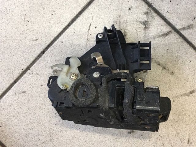 bontott VW GOLF IV Bal hátsó Ajtózár