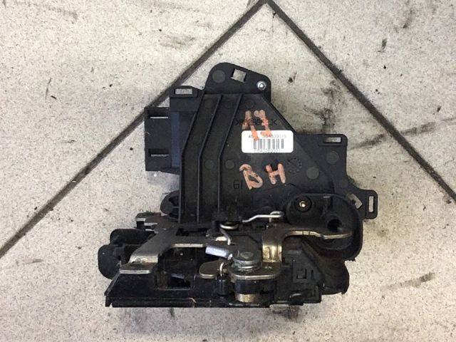 bontott VW GOLF IV Bal hátsó Ajtózár