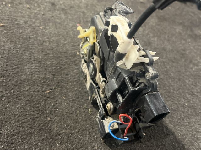 bontott VW GOLF IV Bal hátsó Ajtózár