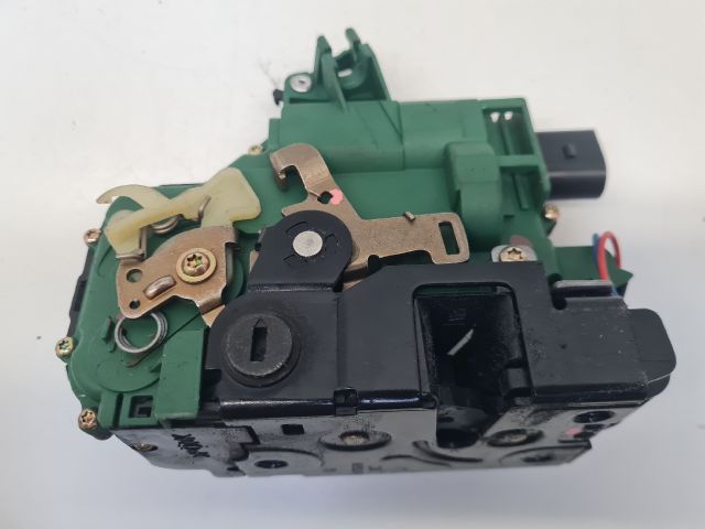 bontott VW GOLF IV Bal hátsó Ajtózár