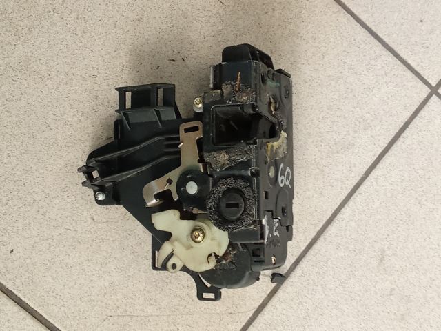 bontott VW GOLF IV Bal hátsó Ajtózár