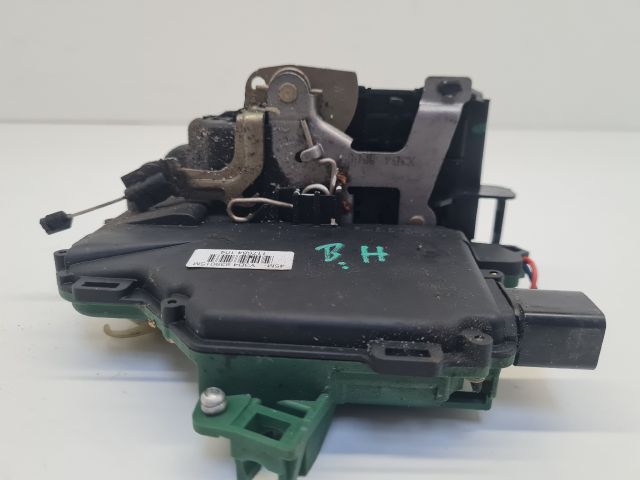 bontott VW GOLF IV Bal hátsó Ajtózár