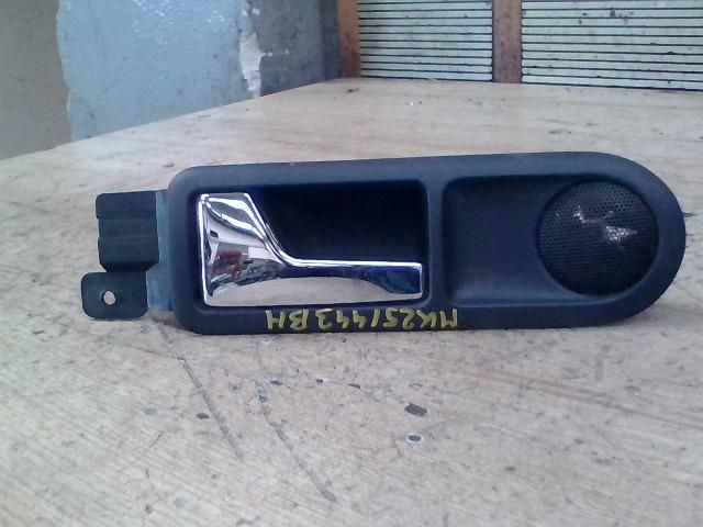 bontott VW GOLF IV Bal hátsó Belső Kilincs