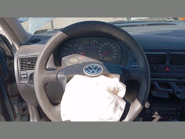 bontott VW GOLF IV Bal hátsó Biztonsági Öv Csat