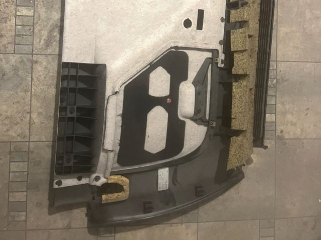 bontott VW GOLF IV Bal hátsó Csomagtér Burkolat (Műanyag)