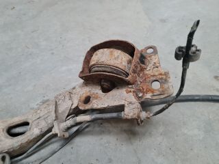 bontott VW GOLF IV Bal hátsó Csonkállvány Kerékaggyal