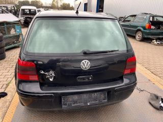 bontott VW GOLF IV Bal hátsó Dobbetét (Kerékjárati, Műanyag)