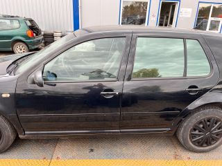bontott VW GOLF IV Bal hátsó Dobbetét (Kerékjárati, Műanyag)