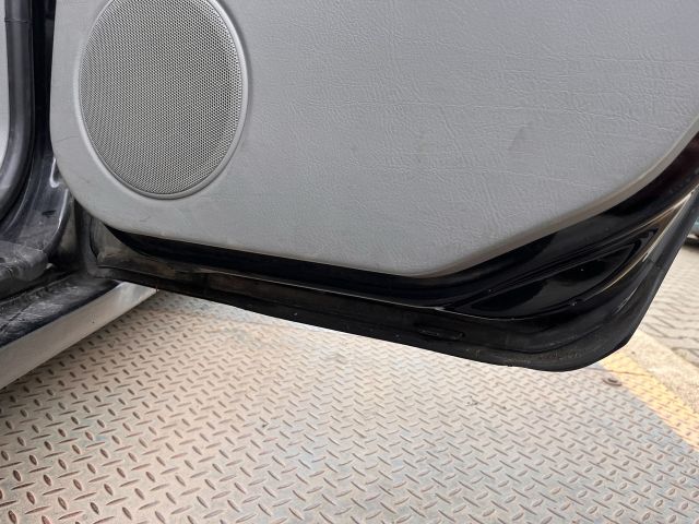 bontott VW GOLF IV Bal hátsó Dobbetét (Kerékjárati, Műanyag)