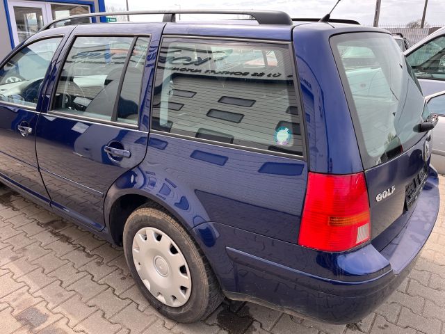 bontott VW GOLF IV Bal hátsó Dobbetét (Kerékjárati, Műanyag)