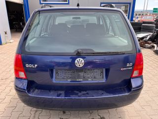 bontott VW GOLF IV Bal hátsó Dobbetét (Kerékjárati, Műanyag)