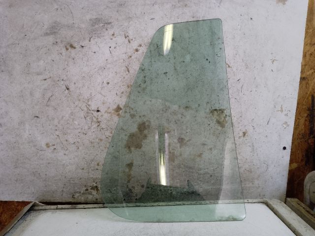 bontott VW GOLF IV Bal hátsó Fixüveg (Ajtóban)