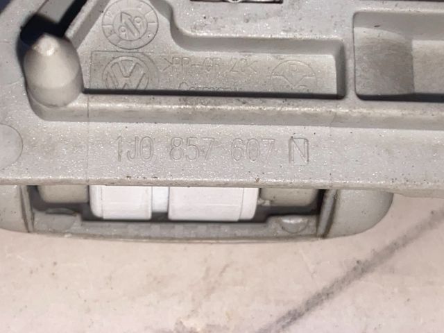 bontott VW GOLF IV Bal hátsó Kapaszkodó (Felső)