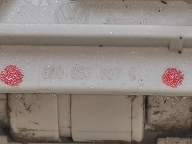 bontott VW GOLF IV Bal hátsó Kapaszkodó (Felső)