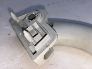 bontott VW GOLF IV Bal hátsó Kapaszkodó (Felső)