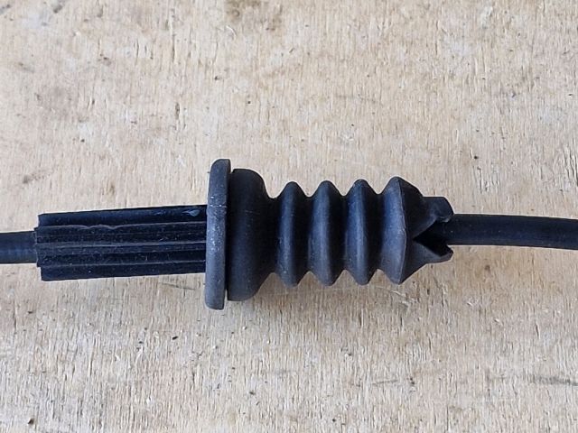 bontott VW GOLF IV Bal hátsó Kilincs Bowden