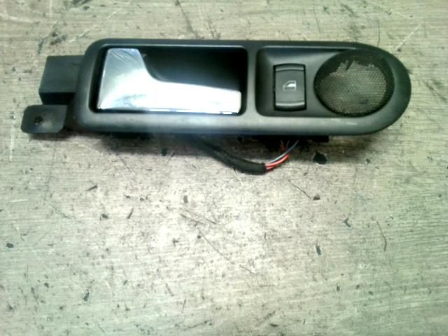 bontott VW GOLF IV Bal hátsó Külső Kilincs