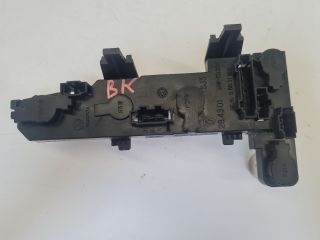 bontott VW GOLF IV Bal Hátsó Lámpa Foglalat