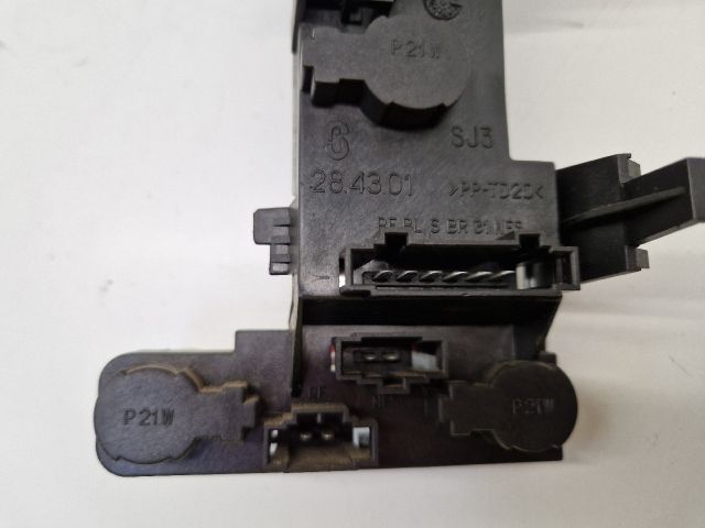 bontott VW GOLF IV Bal Hátsó Lámpa Foglalat