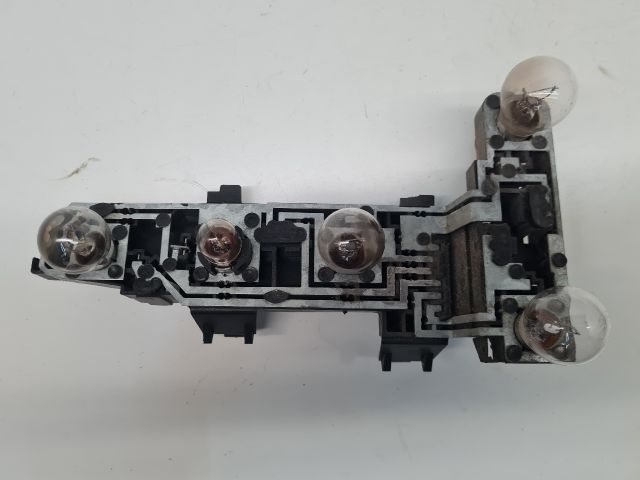 bontott VW GOLF IV Bal Hátsó Lámpa Foglalat