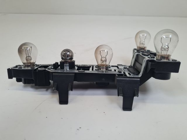 bontott VW GOLF IV Bal Hátsó Lámpa Foglalat