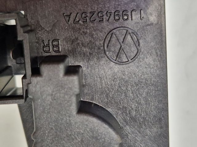 bontott VW GOLF IV Bal Hátsó Lámpa Foglalat