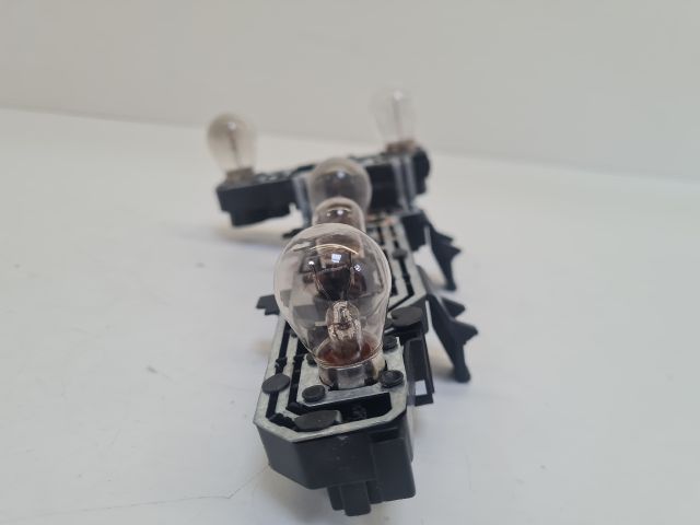 bontott VW GOLF IV Bal Hátsó Lámpa Foglalat