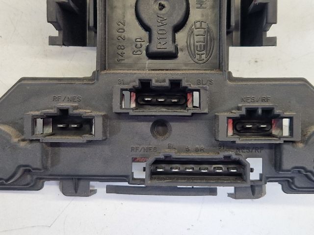 bontott VW GOLF IV Bal Hátsó Lámpa Foglalat