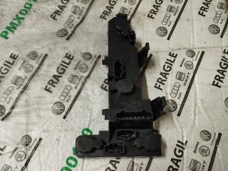 bontott VW GOLF IV Bal Hátsó Lámpa Foglalat