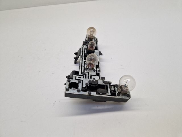 bontott VW GOLF IV Bal Hátsó Lámpa Foglalat