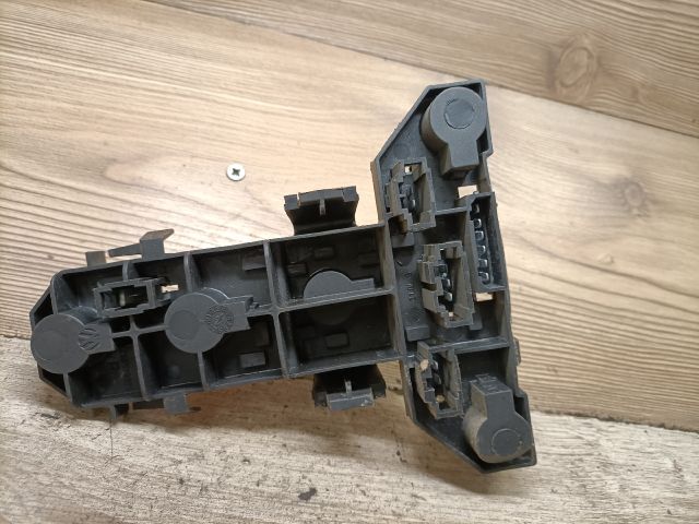 bontott VW GOLF IV Bal Hátsó Lámpa Foglalat