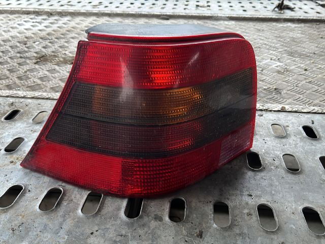 bontott VW GOLF IV Bal Hátsó Lámpa