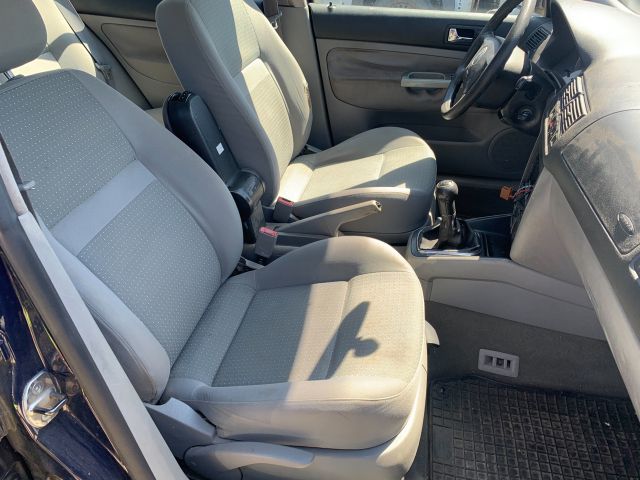 bontott VW GOLF IV Bal Hátsó Lámpa