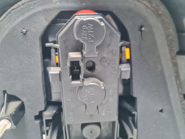 bontott VW GOLF IV Bal Hátsó Lámpa