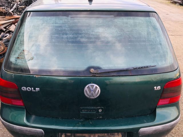 bontott VW GOLF IV Bal Hátsó Lámpa