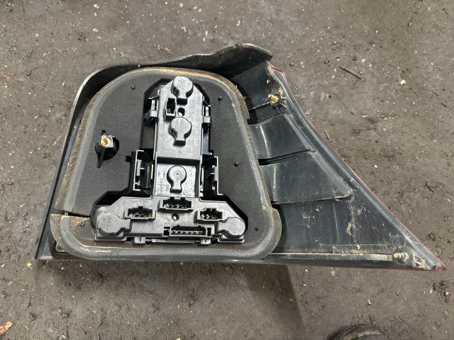 bontott VW GOLF IV Bal Hátsó Lámpa