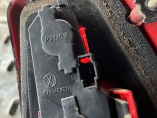 bontott VW GOLF IV Bal Hátsó Lámpa