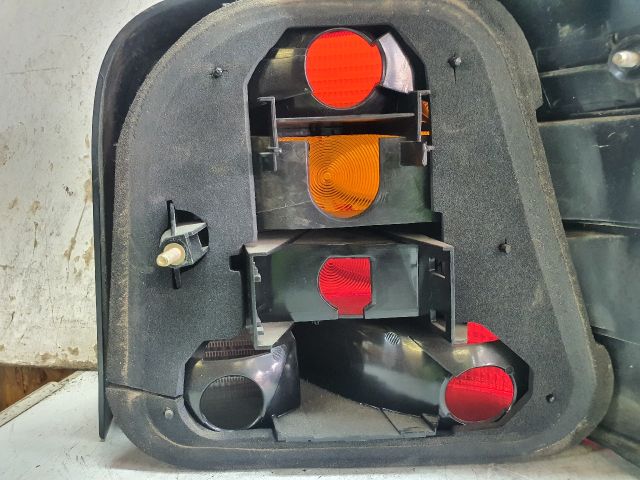 bontott VW GOLF IV Bal Hátsó Lámpa