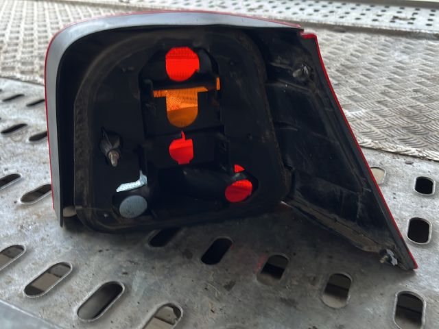 bontott VW GOLF IV Bal Hátsó Lámpa