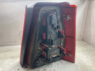 bontott VW GOLF IV Bal Hátsó Lámpa